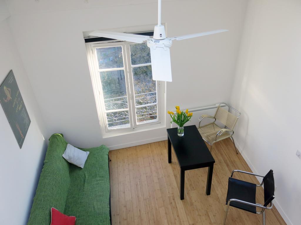 Mini Loft Roquette Citycosy Paris Rom bilde